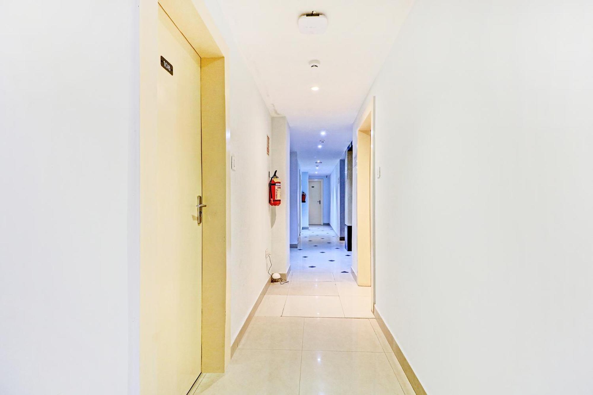 Fabhotel Azure Sky - Nr Ruby Hospital Jādabpur Eksteriør bilde